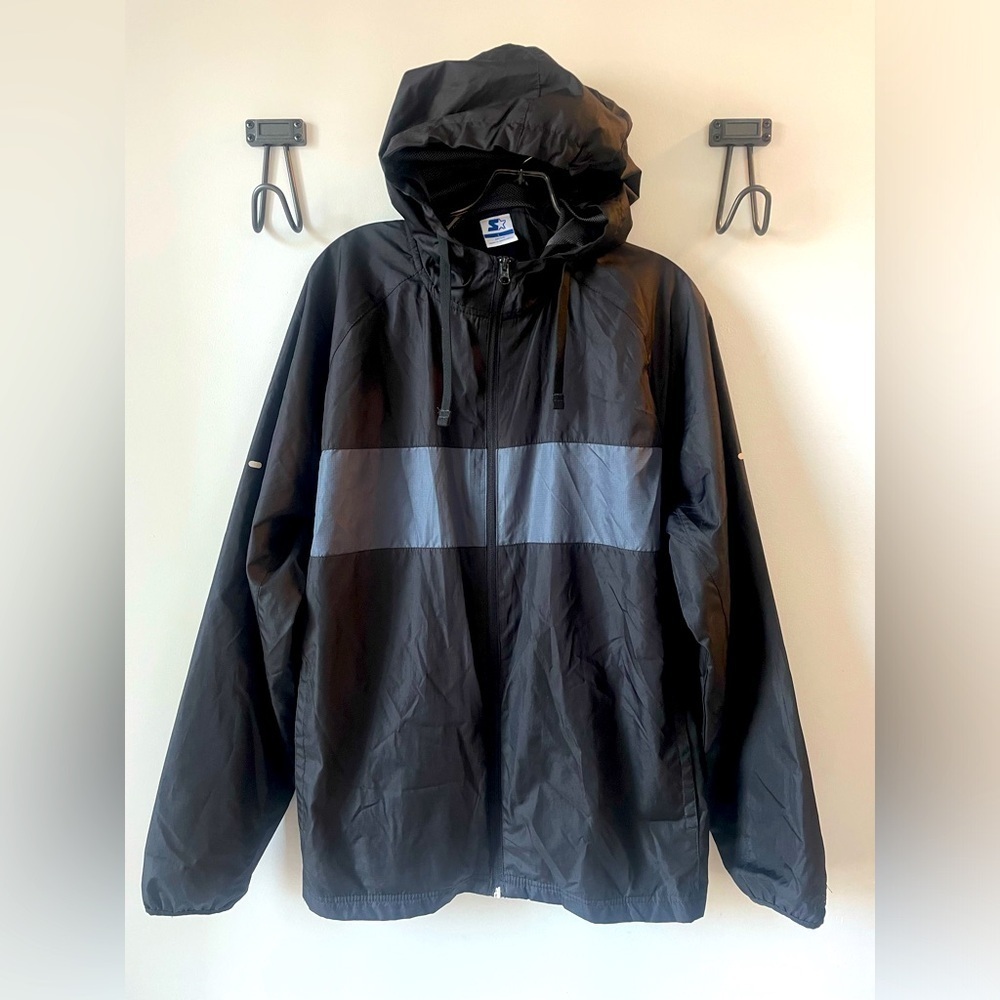 Starter, men’s L, black and gray lightweight hooded rain windbreaker jacket EUC